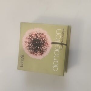 Benefit Cosmetics Dandelion baby-pink brightening blush